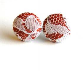 Auburn and White Lace Fabric Button Earrings